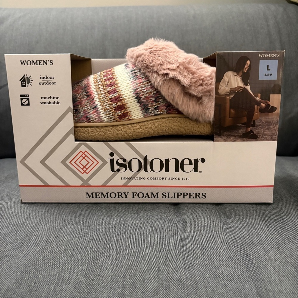 Isotoner Women's Memory Foam Slippers - Multicolor Knit